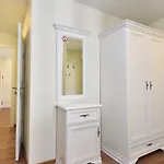 Baltieji Senamiescio Apartamentai Prie Aqua Parko דרוסקינינקאי